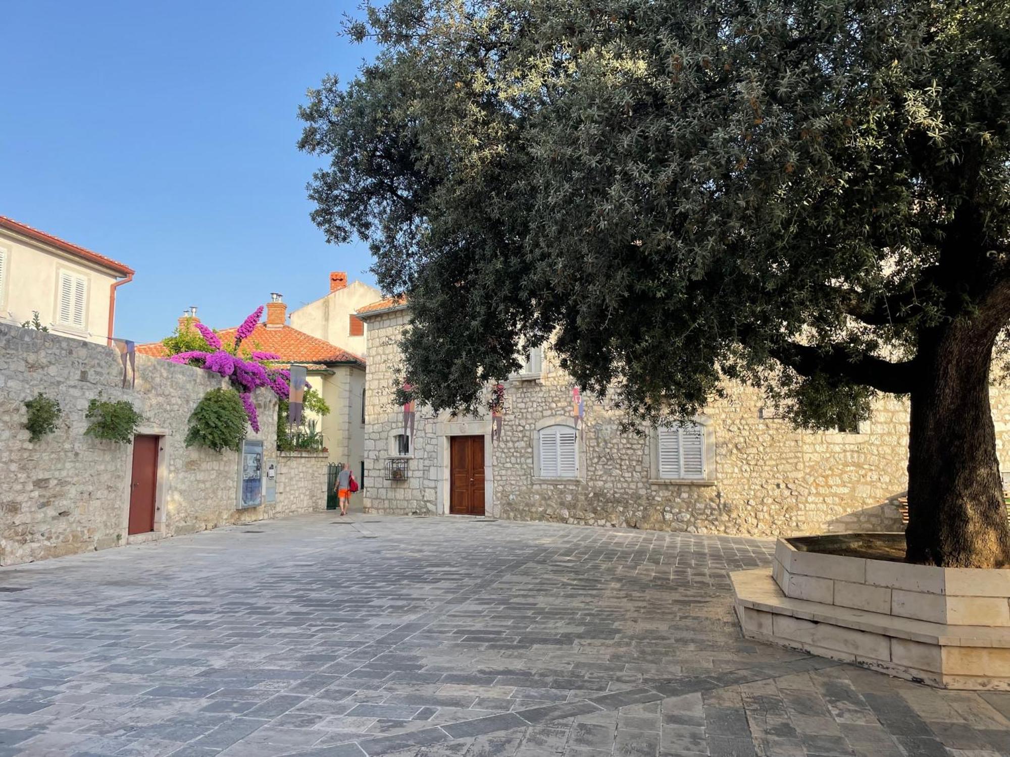 Charming Villa Rab Rab Town Exterior foto